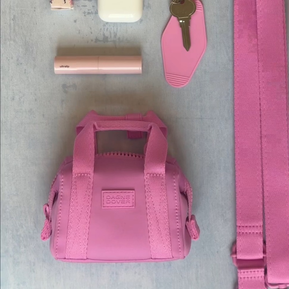 Dagne Dover micro Landon carry all Dolly pink
